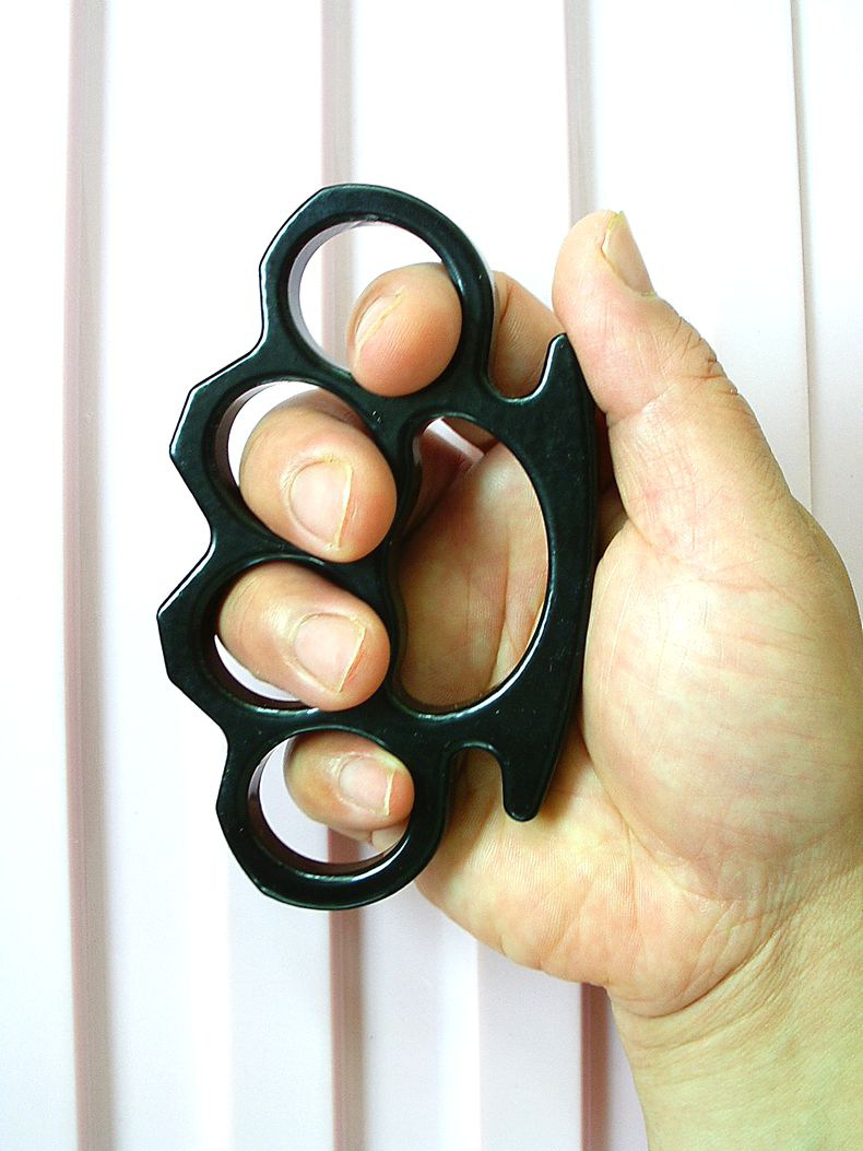 网红明星同款今年流行款适合户外用的防身兵器库玻纤虎指拳扣四指车载