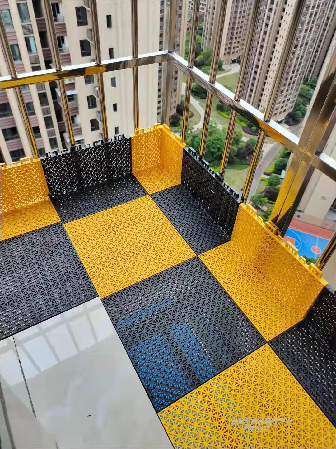 防盗窗垫板阳台防漏网垫防坠落花盆垫板窗台防护网防护栏塑料隔板