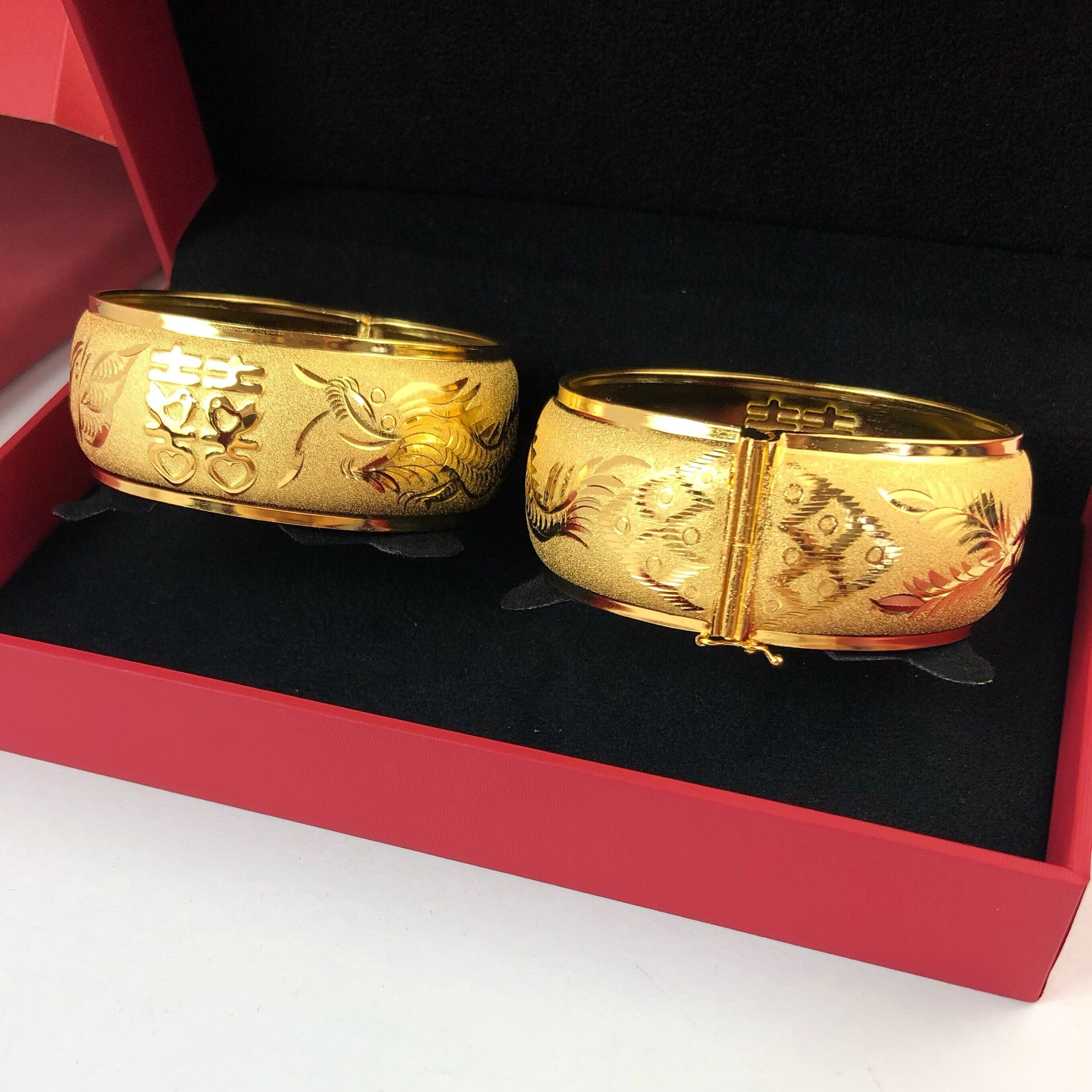 仿金 薄软款新娘结婚龙凤手镯细沙铜仿金镯子婚嫁民族风三金饰品sn