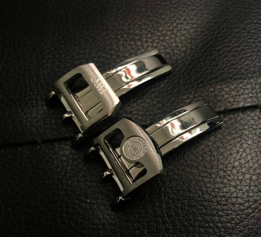 适用原装万国皮表带扣柏涛葡计葡七飞行员316l精钢表扣折叠扣万国标志