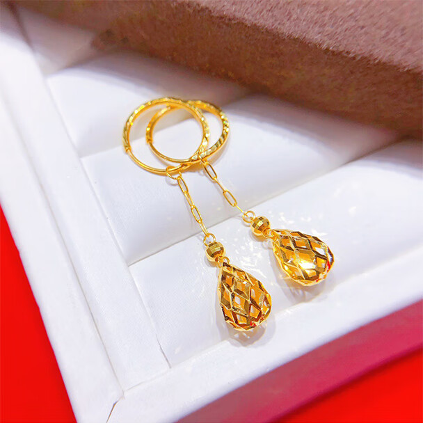 10032382987826商品名称:小腰金 5g黄金耳饰足金耳环女年轻款999足金