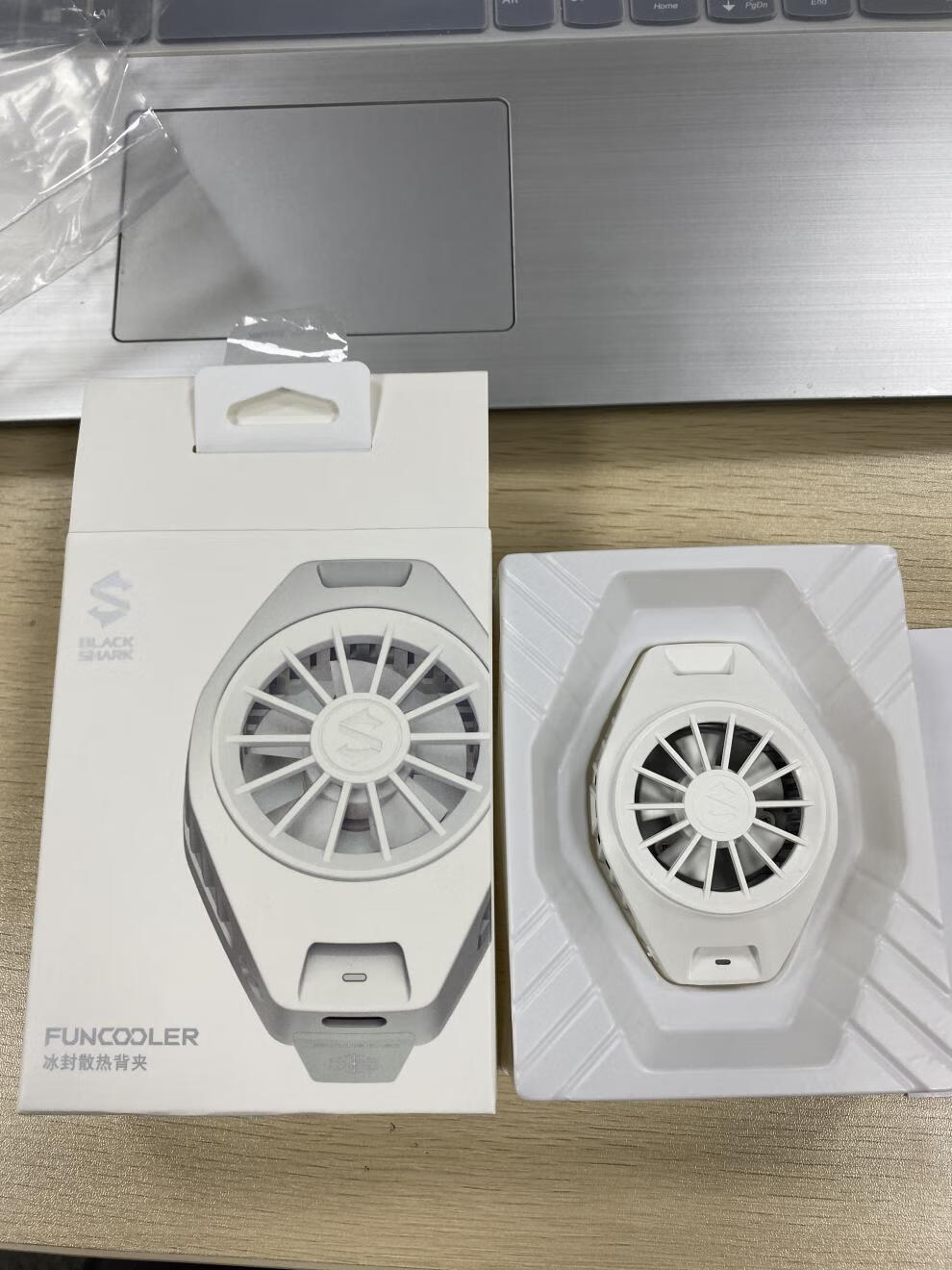 xq黑鲨冰封散热背夹pro适用苹果华为散热器半导体制冷风扇主播 散热背