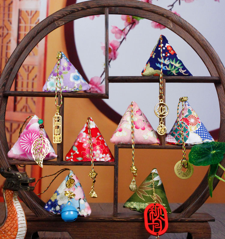 3个端午节三角粽艾草香包铃铛流苏香囊卧室挂件随身驱蚊公司活动礼物3