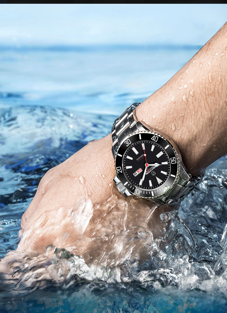 瑞士玛斯威顿绿色水鬼男士光能表机械式潜水表300米防水手表名表太阳