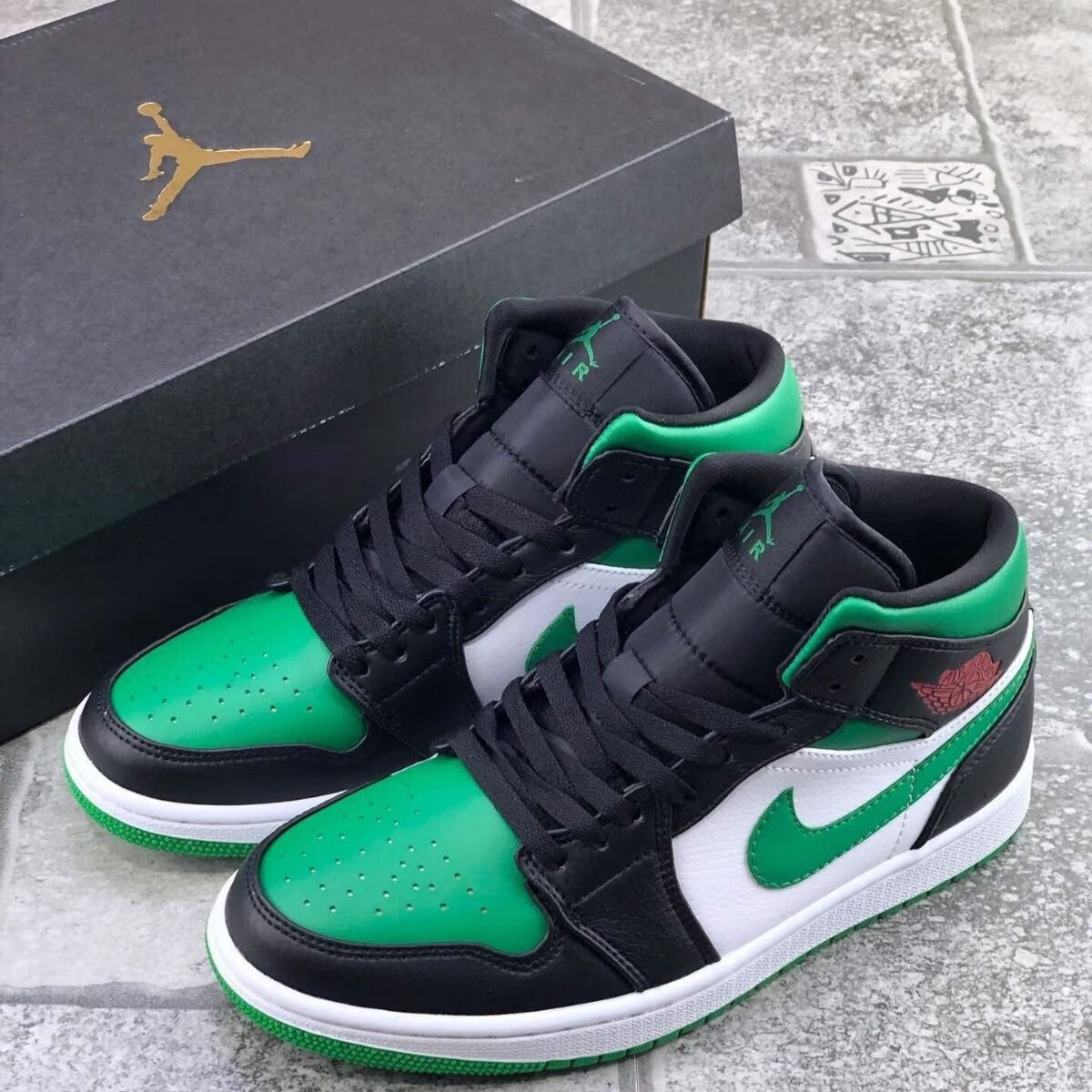 aj mid篮球鞋 凯尔特人黑绿脚趾 男女休闲aj运动鞋554724-067 黑绿