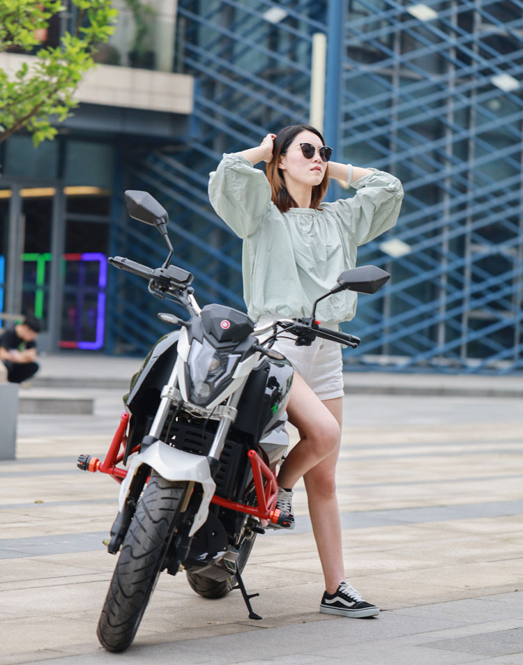 新款枭风摩托车街车200nk小黄龙400街跑电喷重型机车摩托车地平线趴赛