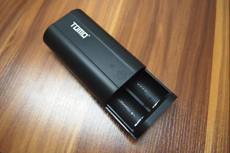 移动电源盒充电宝可diy容量智能双输入输出26650充电器a 白色带商标