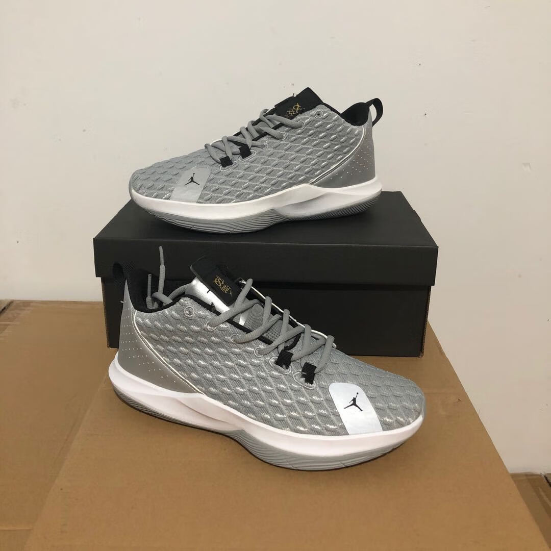 官方同款保罗12代篮球鞋男保罗乔治低帮运动实战篮球鞋保12黑白44