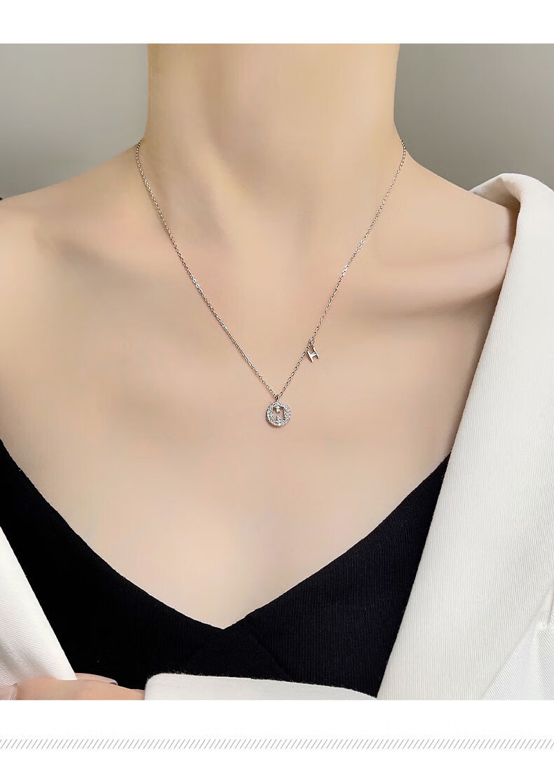 施华洛世奇锆小众设计感h字母项链女 微镶轻奢网红百搭锁骨链七夕情人