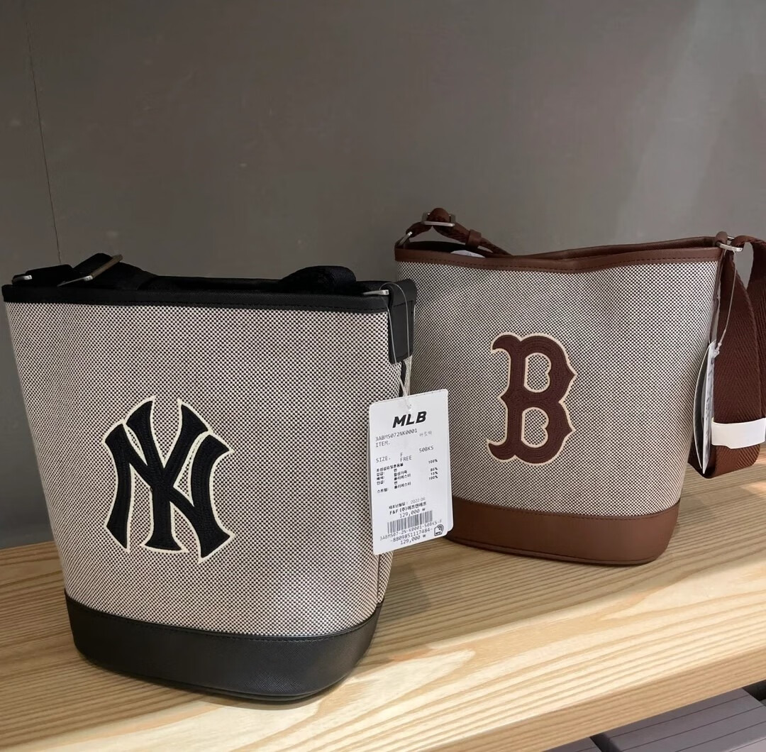 轻奢高端mlb拼接印花ny斜跨腋下单肩手提包可调节帆布托特水桶包3abms