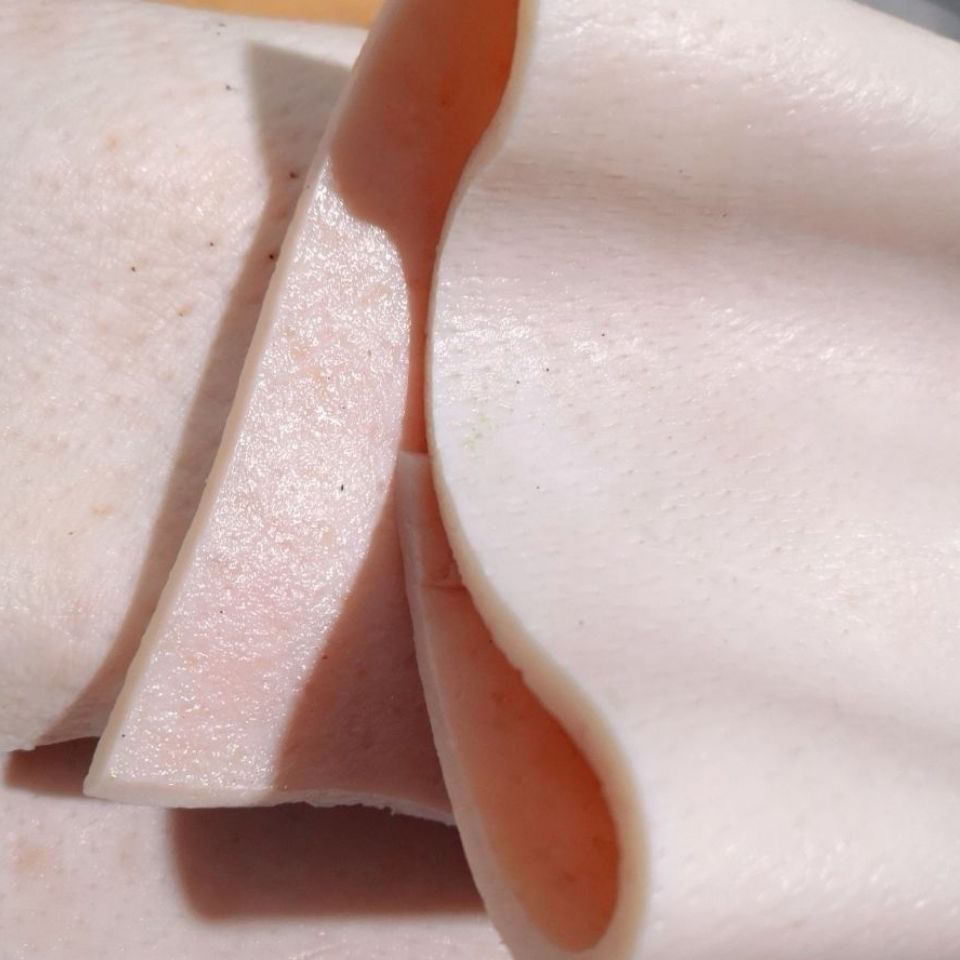 精品猪皮新鲜猪皮土猪皮去油猪皮冻散养猪脊皮去毛新鲜猪皮净重五斤装