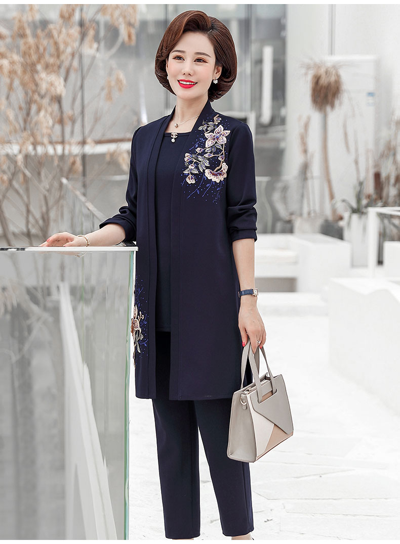 春宁妈妈春装套装三件套阔太太套装洋气中年女春秋装外套40岁50上衣服