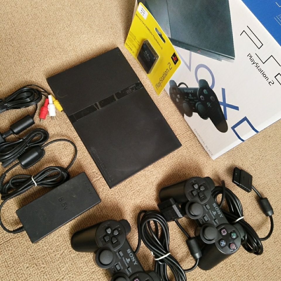 【八五新】ps2索尼原装游戏机.