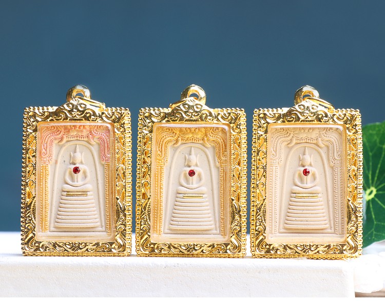 当天发货沃韵泰国佛牌龙婆本助转运真品掩面吊坠正牌九层崇迪小模粉框