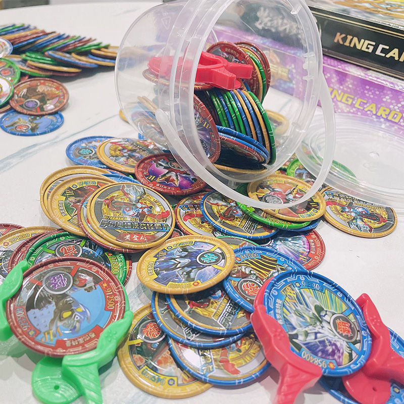 万代六一儿童节礼物520奥特曼铁卡圆卡片防摔加厚塑料绝版圆形烫金