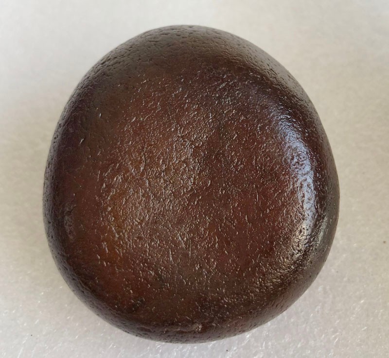 snqp_马达加斯加糯种红玛瑙原石水冲籽料原皮原色奇石把玩茶玩sn3097