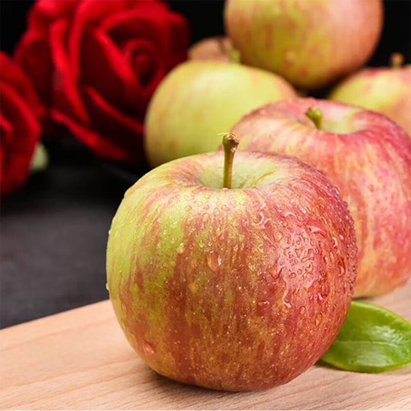 迷你小苹果脆甜多汁新鲜红嘎啦丑苹果当季孕妇宝宝水果中秋加礼佳品