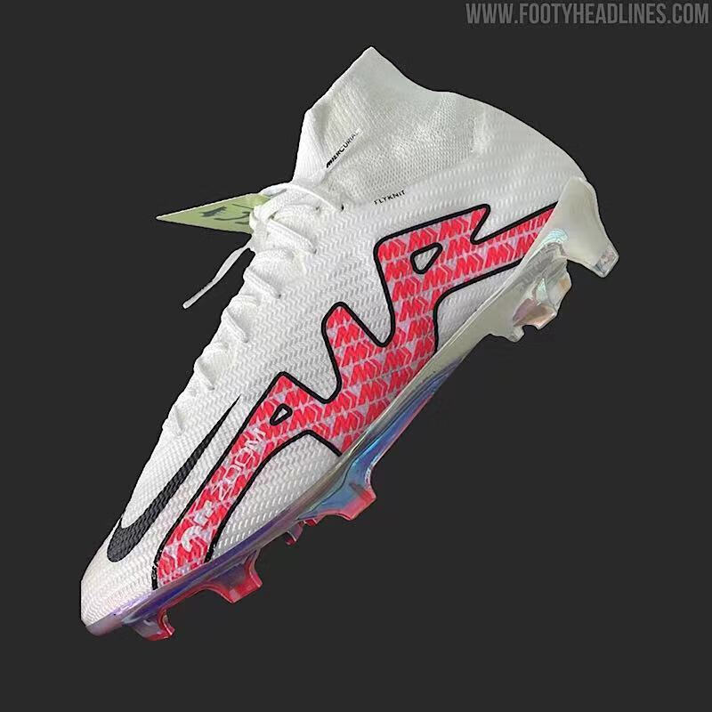 aj刺客15足球·鞋高低帮fg钉ag内·马尔c·罗梅西比赛训练鞋cr7牛油果