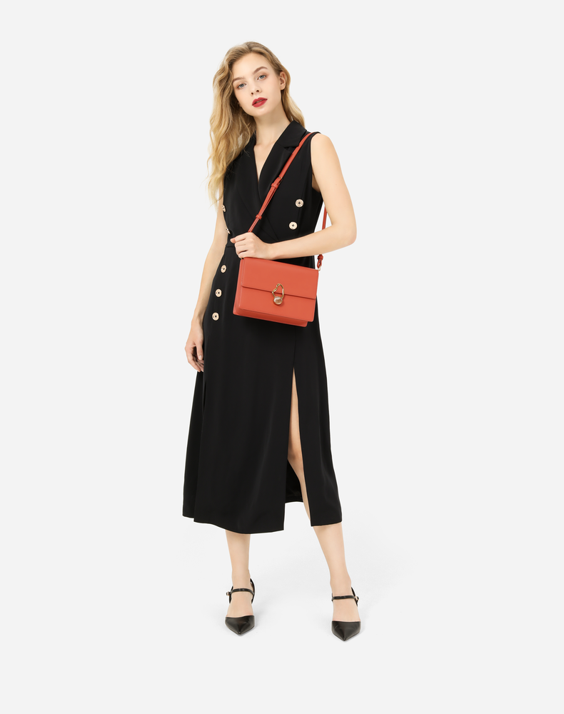 pedro女包pw2-76610010女士简约半宝石饰翻盖单肩包 黑色 s