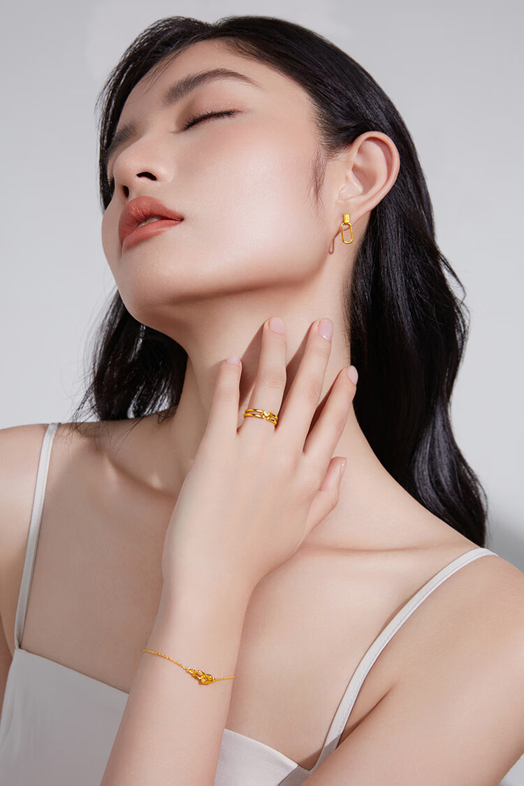 周大福 简约ins风 双层h黄金戒指 网红足金女戒(工费:188计价)f224376