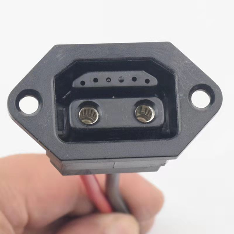 适用于铁塔爱玛雅迪星恒锂电池电动车充电器转接头电源线插头输出转换