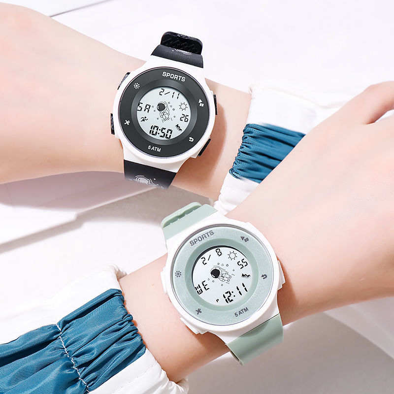 gioio太空人电子手表男女学生防水夜光闹钟表网红同款运动多功能情侣