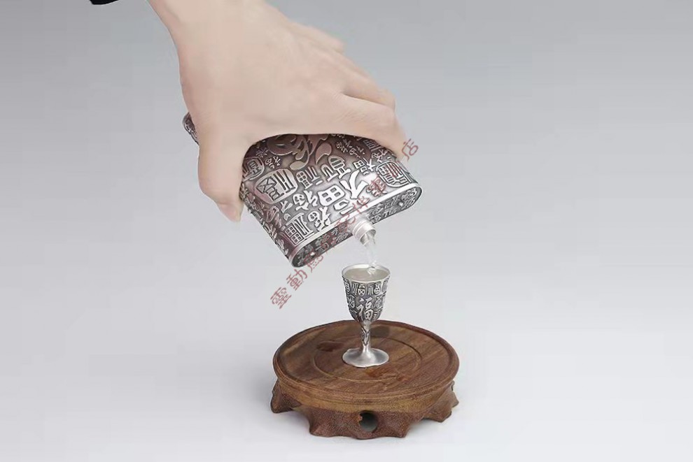 自营专营店酒壶随身纯银酒壶纯银999足银纯手工随身复古风密封便携