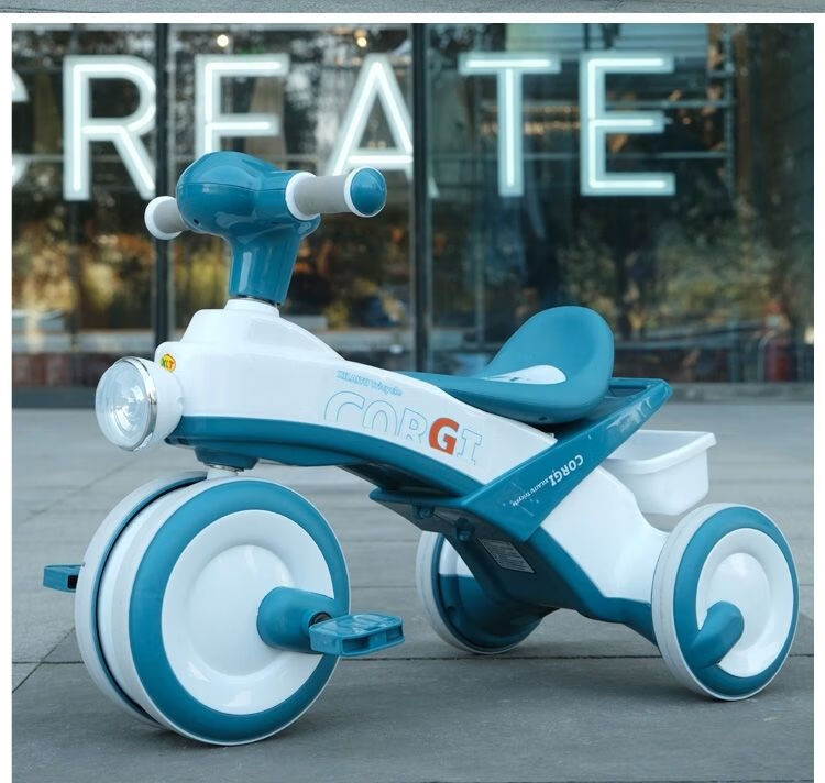 儿童三轮车滑行车手推车宝宝脚踏板车带音乐男女宝宝轻便脚蹬车