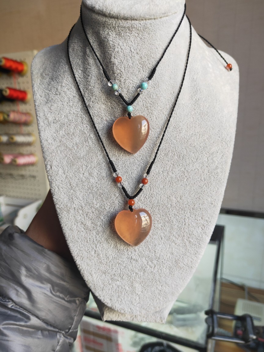 梦莹 野生青鱼石心形吊坠 手链情人节七夕情侣礼物 平安本命年红绳