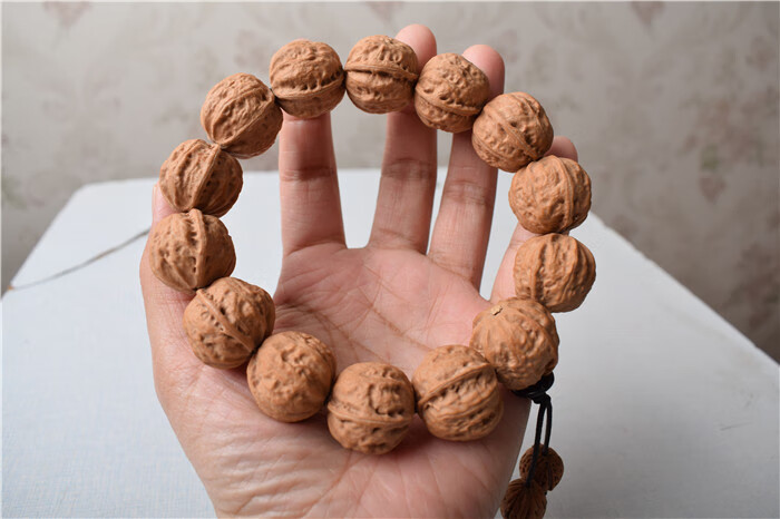 南疆石文玩核桃文玩核桃野生黄杆狮子头手串麻核桃把玩核桃手持精品