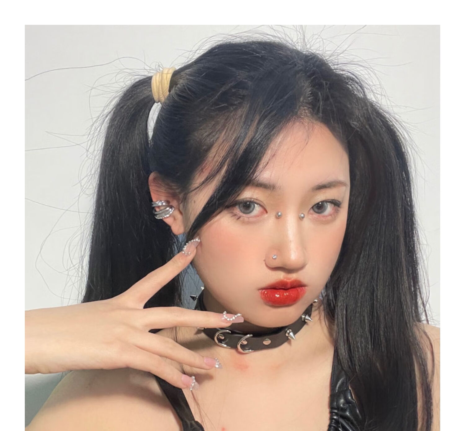 磁吸鼻钉假贴磁铁免打孔洞闪隐形鼻环个性创意小众饰品假贴 铜白五星