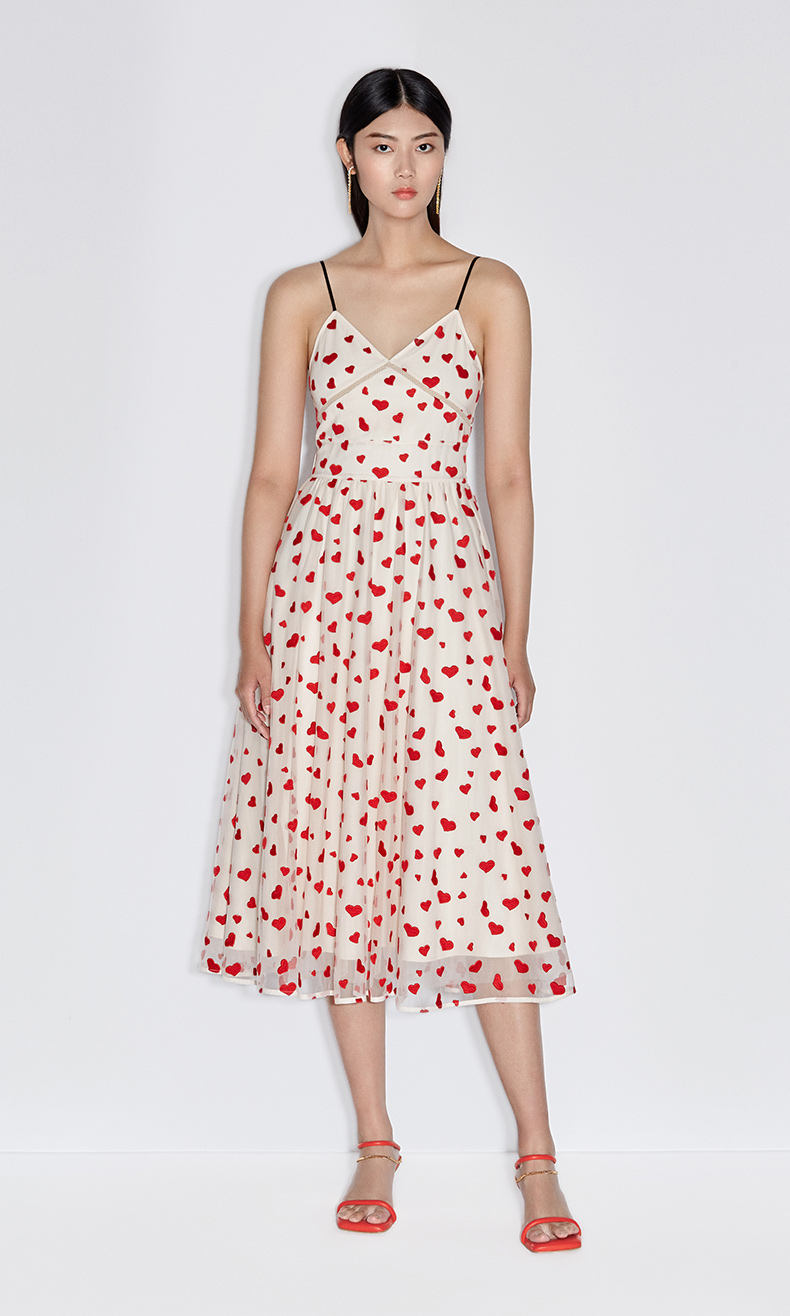 ochirly欧时力新款夏装心形刺绣收腰网纱长款吊带连衣裙女 黑色090 xs