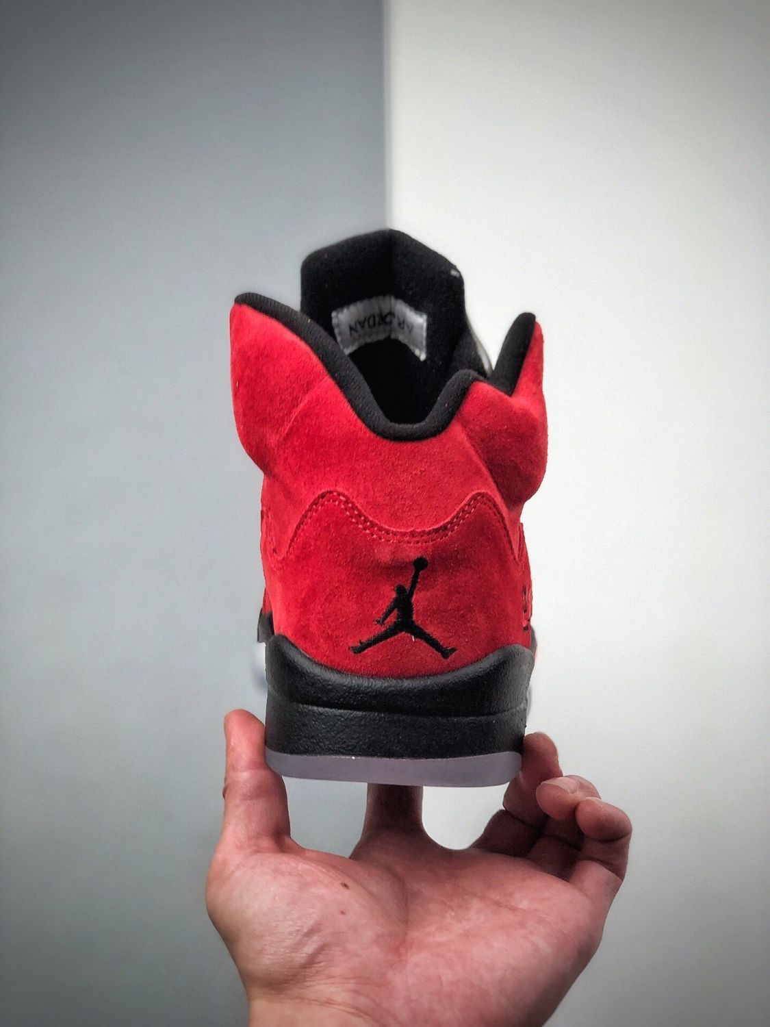 jordan 5 黑红 愤怒的公牛 莆田后跟气垫潮流复古休闲篮球 aj5黑红