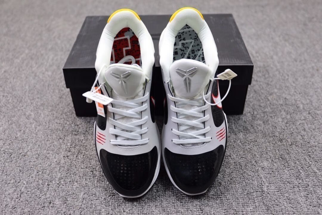 【官方旗舰店】kobe 5 科比5代 zk5 李小龙 黑黄 黑白 篮球鞋 cd4991