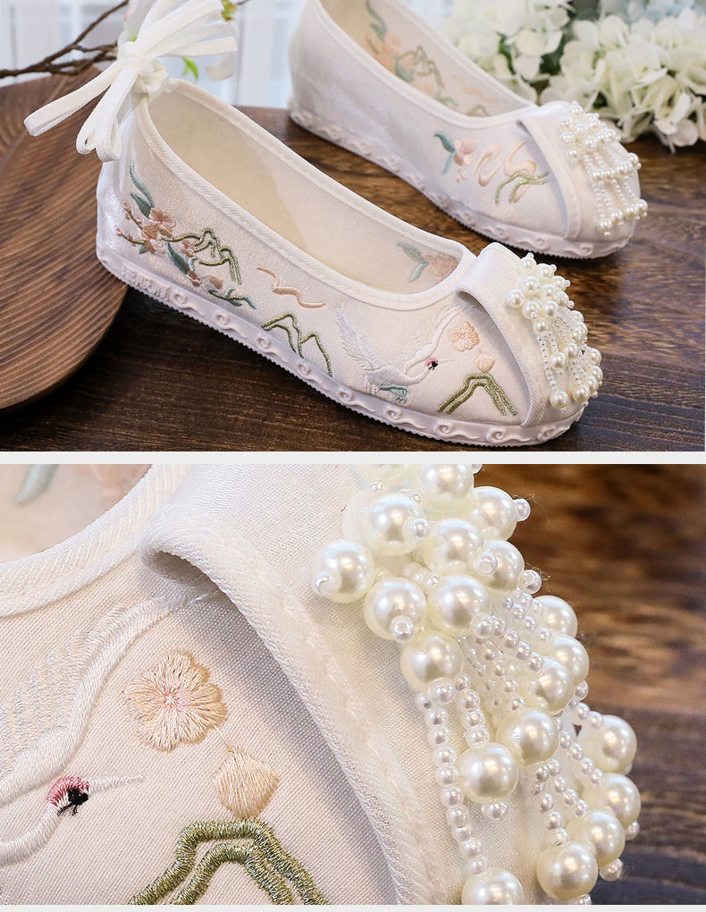中式宫廷工艺布鞋古风汉服鞋宫锁珠帘缀珠流苏绣花布鞋秀禾婚鞋有仙