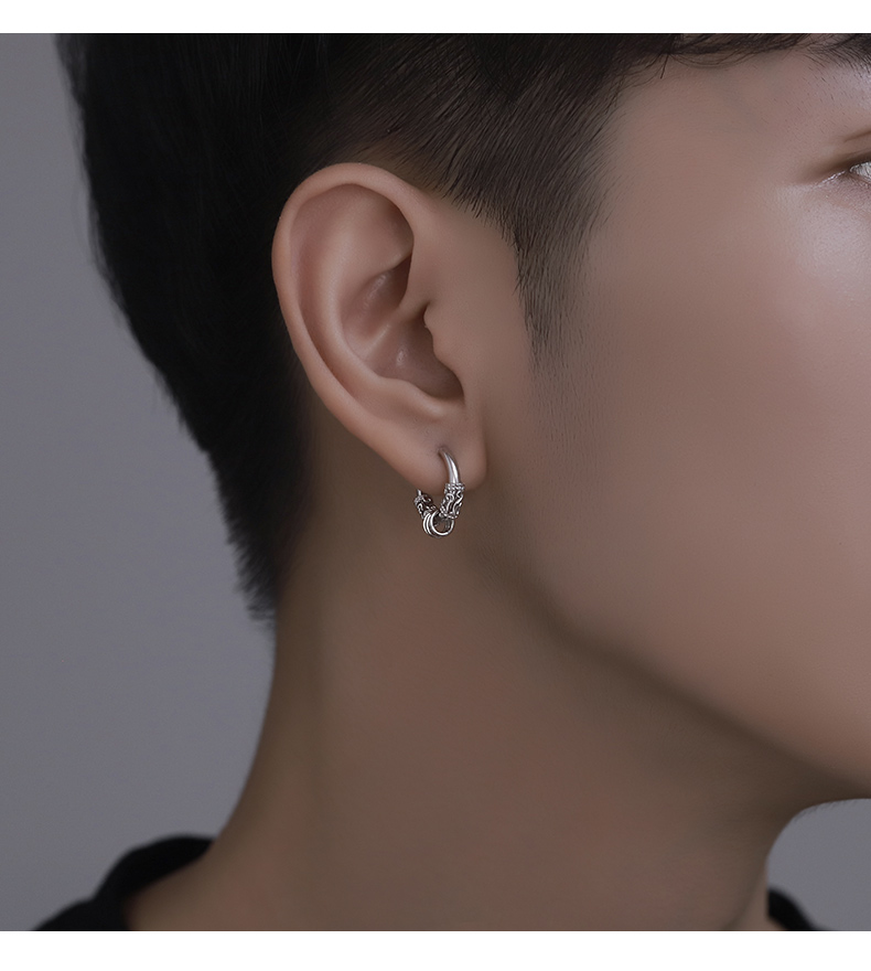 高品质潮男戴的帅气925银耳环男小众个性男士耳钉潮ins简约欧美嘻哈