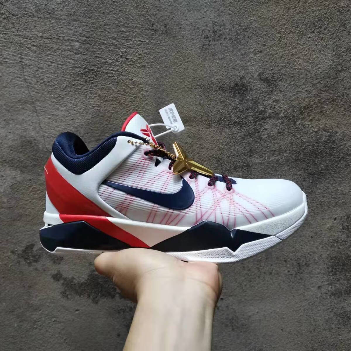 官方旗舰kobe 7 科比7代美国队龙年双鸳鸯精英低帮实战篮球鞋 彩虹 40