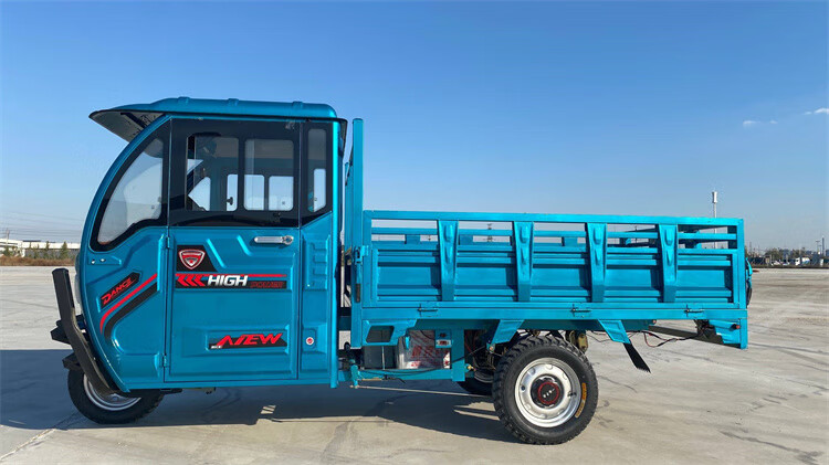油电两用三轮车 半封闭电动三轮车货车农用油电两用左侧方向盘爬坡王