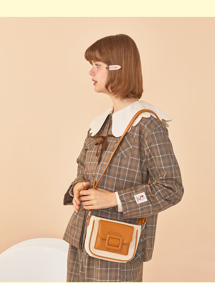 lola design「奶油小熊」斜挎夹口包可爱学生秋冬小包包女ins小众