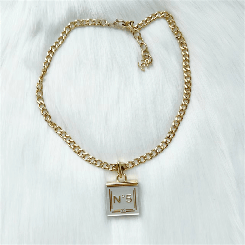 【免费中检】chanel香奈儿 女项链 22年早春新款锁头香水瓶方形项链