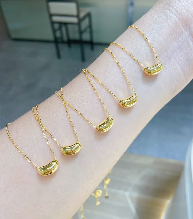 老凤凰珠宝 5g黄金相思豆金豆豆项链女999足金锁骨项链坠金时尚套链