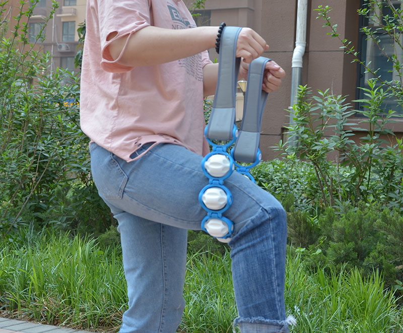 背部按摩器拉背神器滚轮式经络疏通开背手动腰部颈椎不求人拉背条粉红