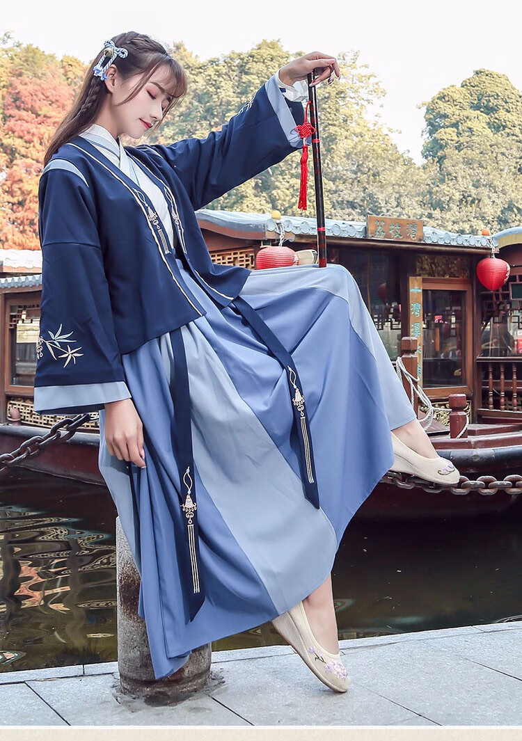 汉服女古装情侣汉服改良武侠风仙鹤男女侠客古风交领绣花套装学生cp