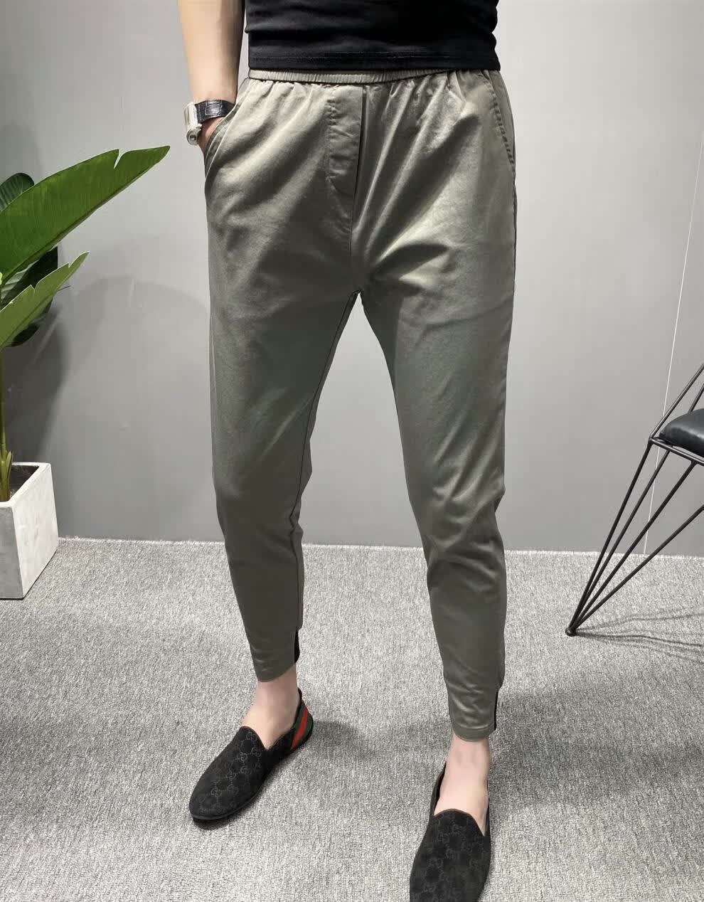 穿豆豆鞋搭配的裤子男新款休闲裤潮流百搭网红束脚裤精神小伙修身小脚