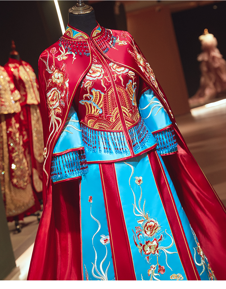 津谨岸秀禾服新娘2020新款凤冠霞帔结婚古装婚纱中式新娘服拖尾龙凤褂