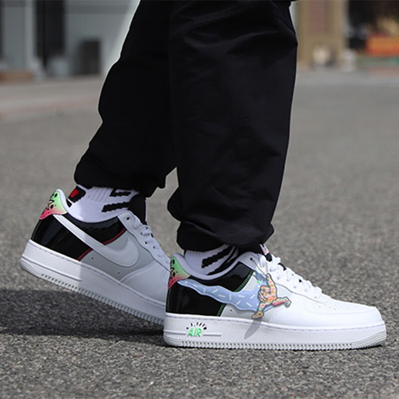 耐克(nike)air force 1空军一号af1 男鞋板鞋运动休闲鞋黑白银扣彩虹