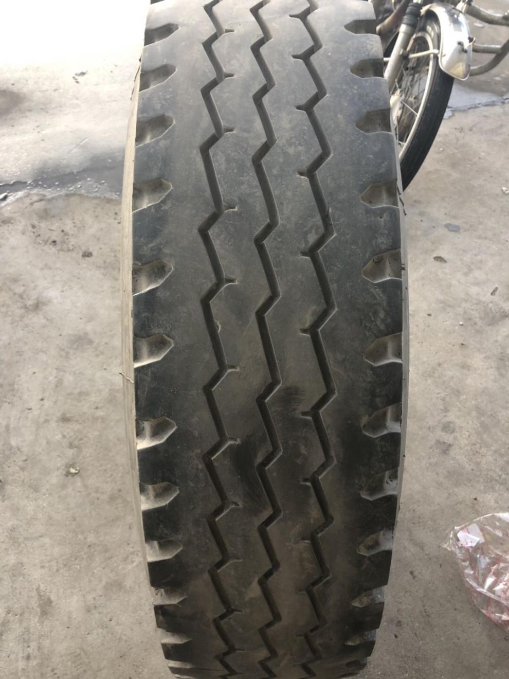 二手正新700750825r16货车全钢丝载重轮胎82590010001100r20其他