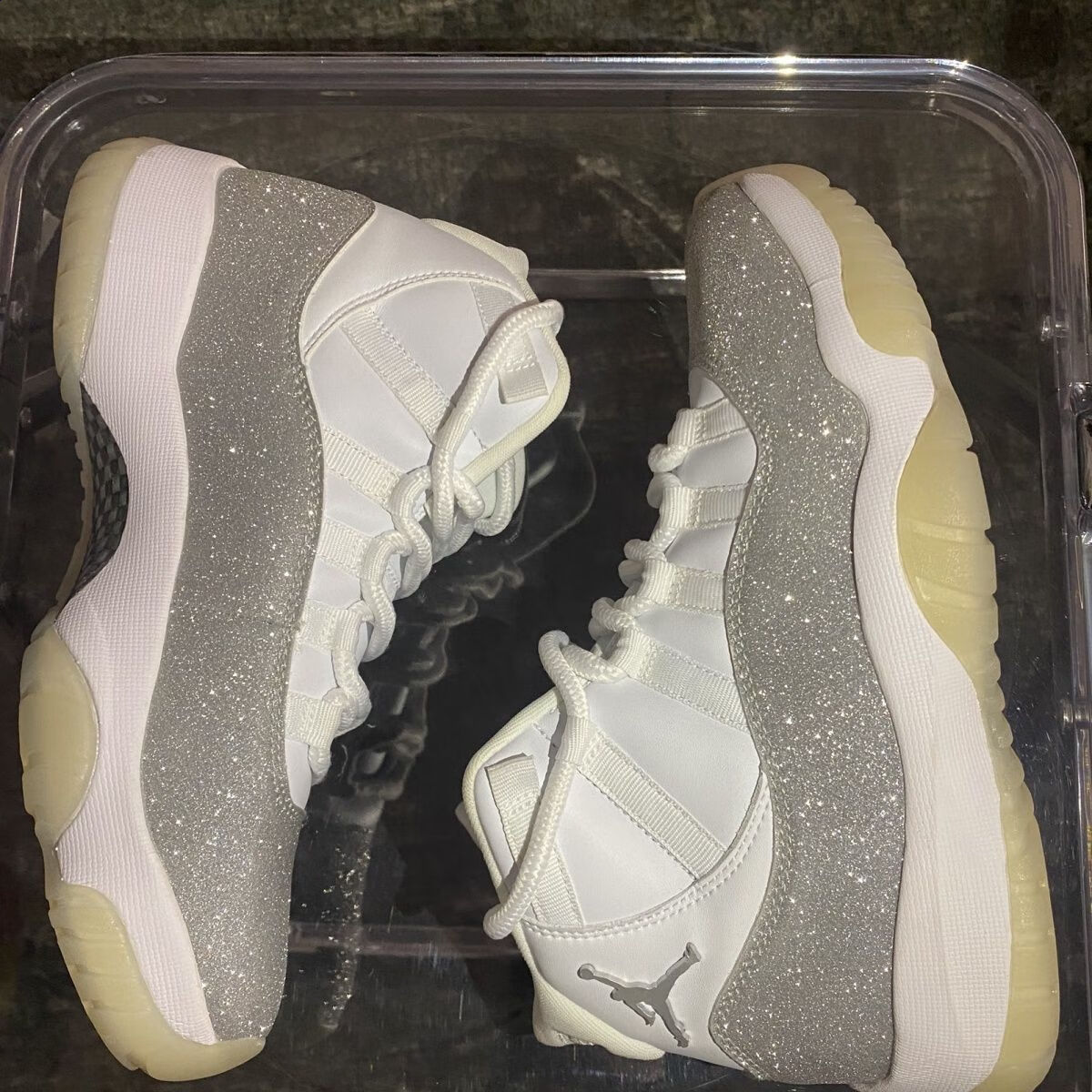 aj11假碳板图片