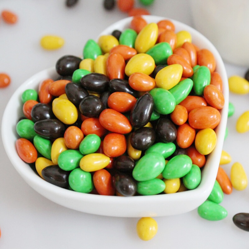 瓜子仁夹心巧克力豆320克彩色果仁巧克力糖豆可爱点缀糖1瓶320克