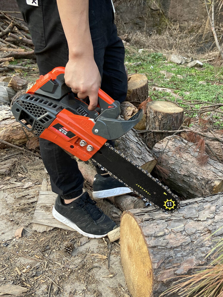 雅马哈汽油锯小型家用单手提砍树机进口轻便12寸毛竹油锯伐木锯据9900